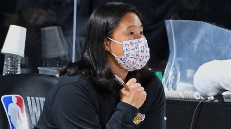 nina hsieh|Behind the Scenes: Lakers Athletic Trainer Makes。